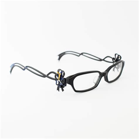 where to buy bayonetta glasses